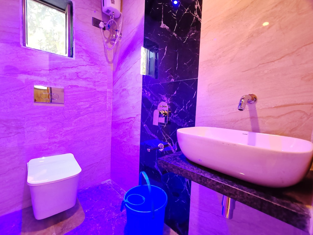 Hotel Satkar Inn