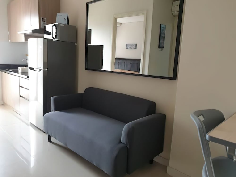 Salute de Madison Park Apartments