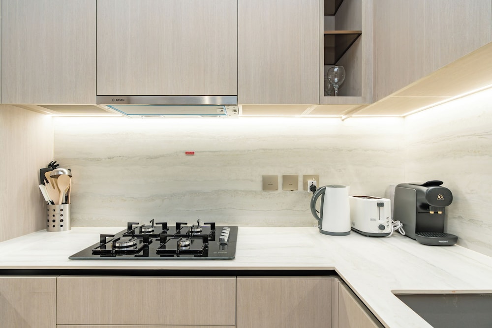 PVH - Sleek 1BR - Pearl House 1