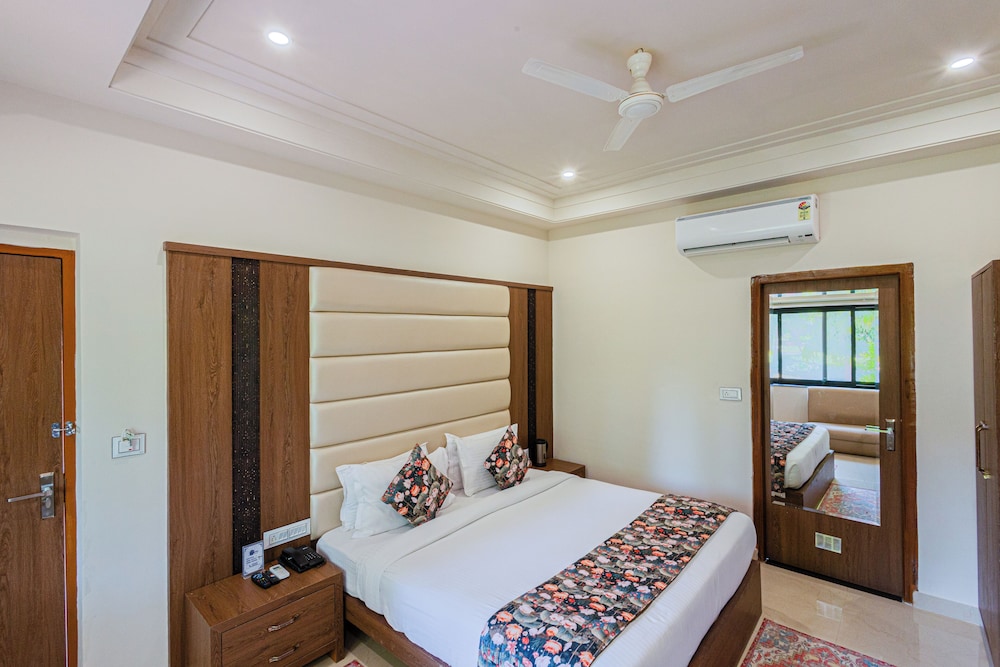 Bamboo Saa Sunrrise Wedding & Wellness Resort, Jaipur