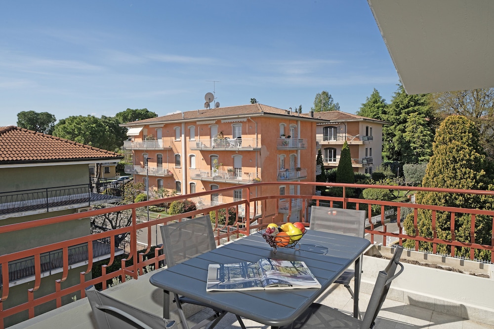 Borgo del Grillo P2-9 by Wonderful Italy