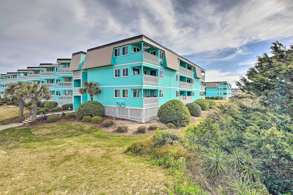 Beachfront Condo w/ Boardwalk & Pool Access!, photo 18