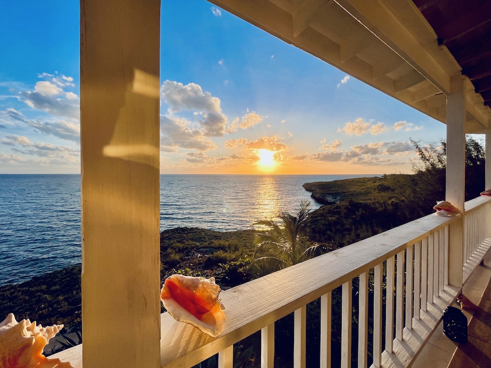 Blue Love Point 3br 3 Bedroom Home