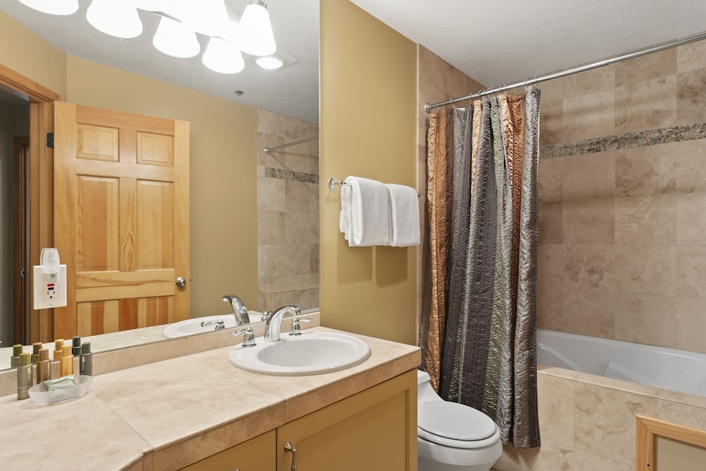 Courchevel at Deer Valley Resort - Two Bedroom Condo #C101 2 Condo
