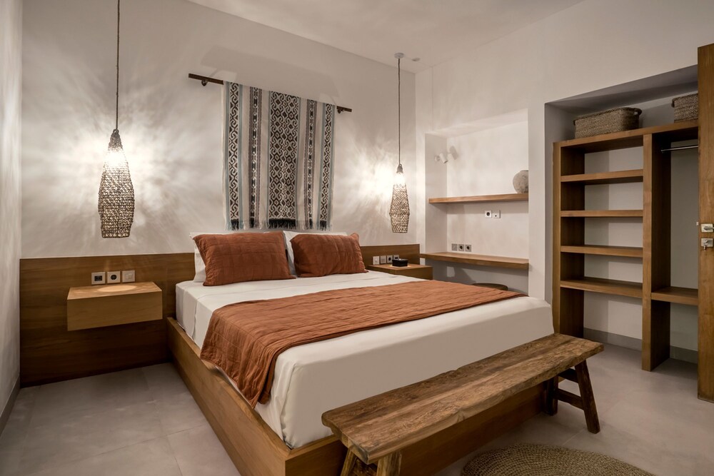 Villa Oasi 1 by Alfred in Bali - Brand New Tropical Luxury 3 BR Bingin Beach