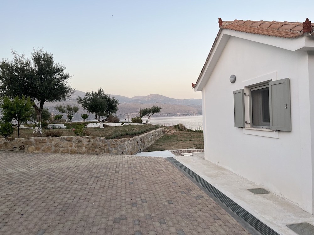 Apollonides Seafront Villa 1 “Aoede” view 3