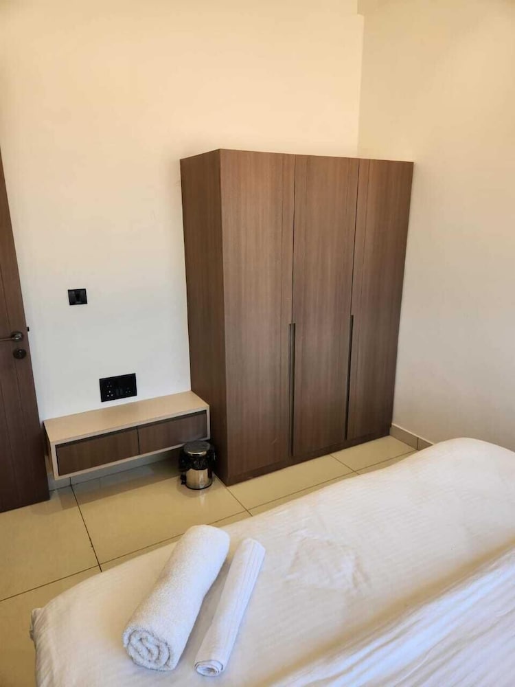 Shivam Hotel-Madhavpur