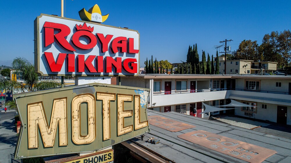 LA Royal Viking Apartments