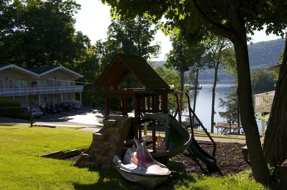 Tea Island Resort