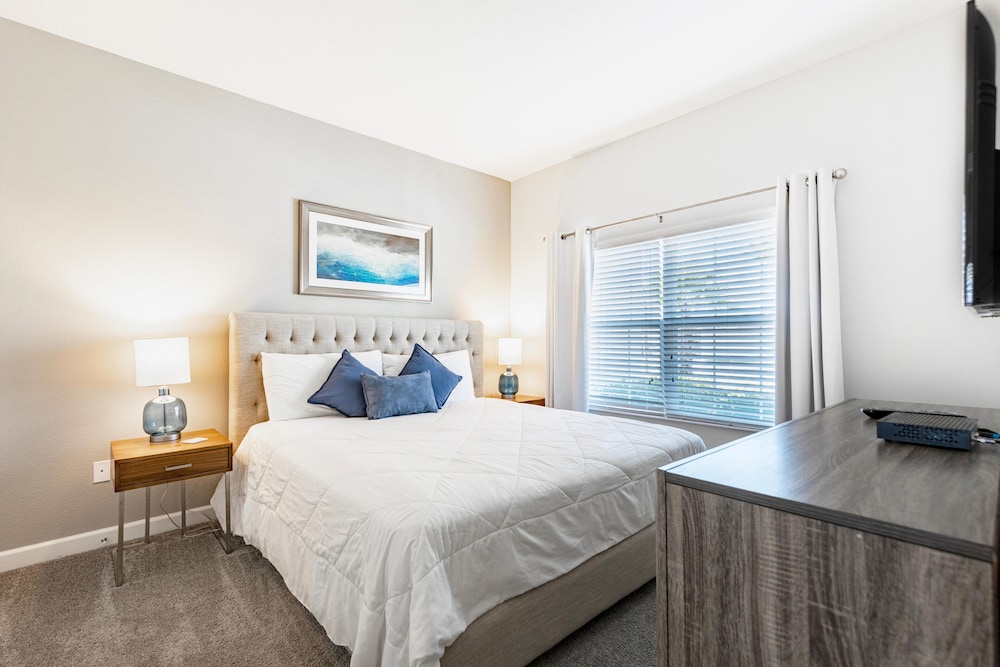 8957sid-the Retreat at Championsgate view 5