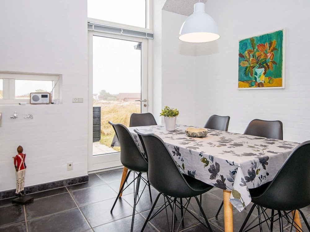 6 Person Holiday Home in Romo view 5