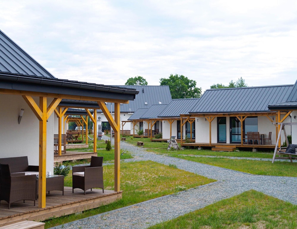 Cottages, 500m to the Lake, Jezierzany