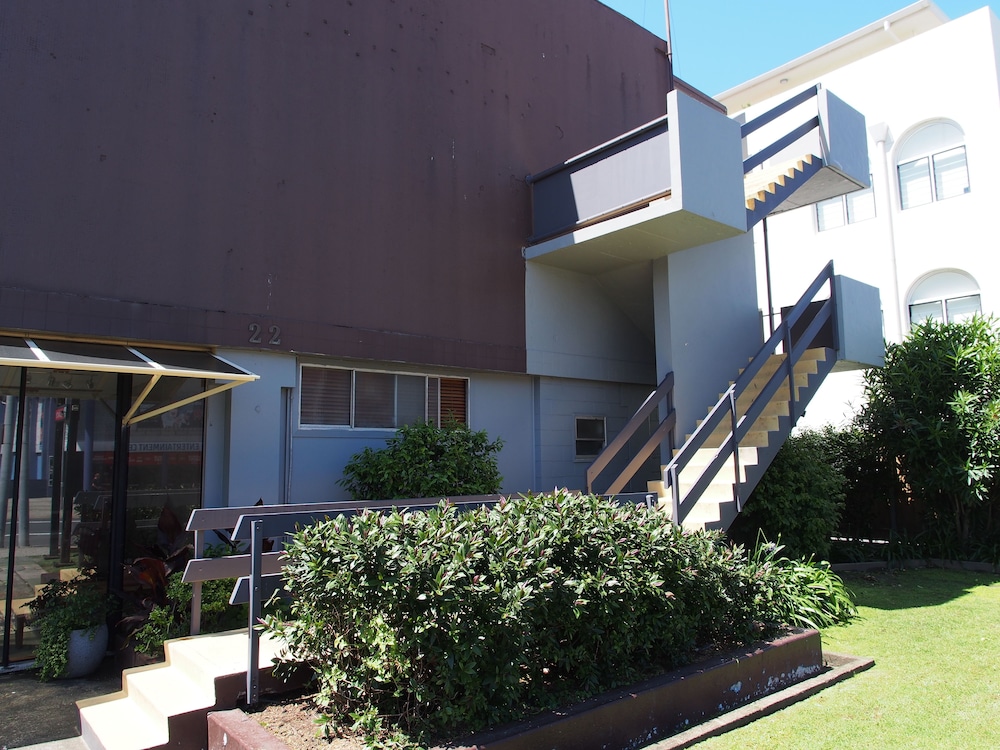 City Beach Motel