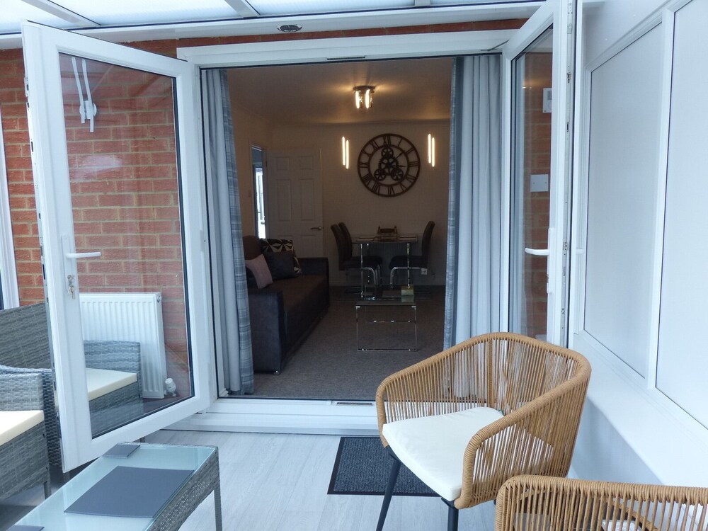 Home From Home 2 Bedroom Bungalow in King's Lynn, photo 5