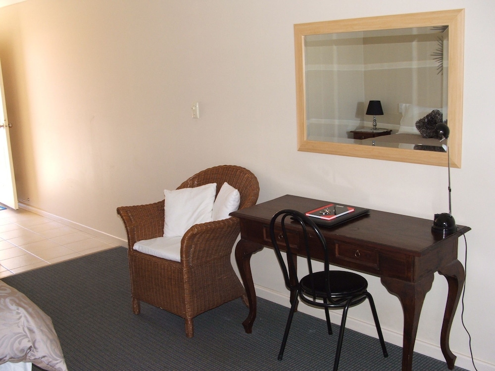 Harbourside Motel