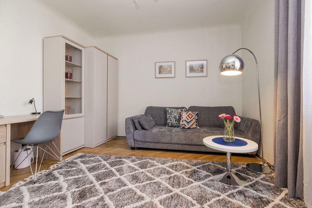 ShortStayPoland Nowolipie B182