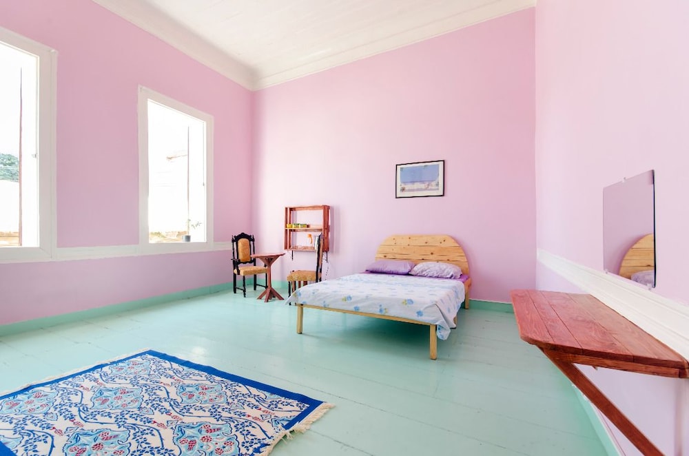 Lotus Garden Hostel - Image 13