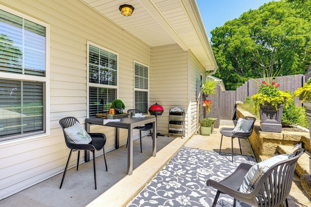 Private Patio: Residential Condo in Cleveland!