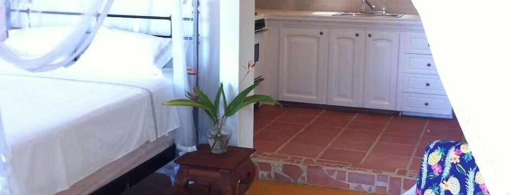 Galley Bay Cottages - Property Image 47