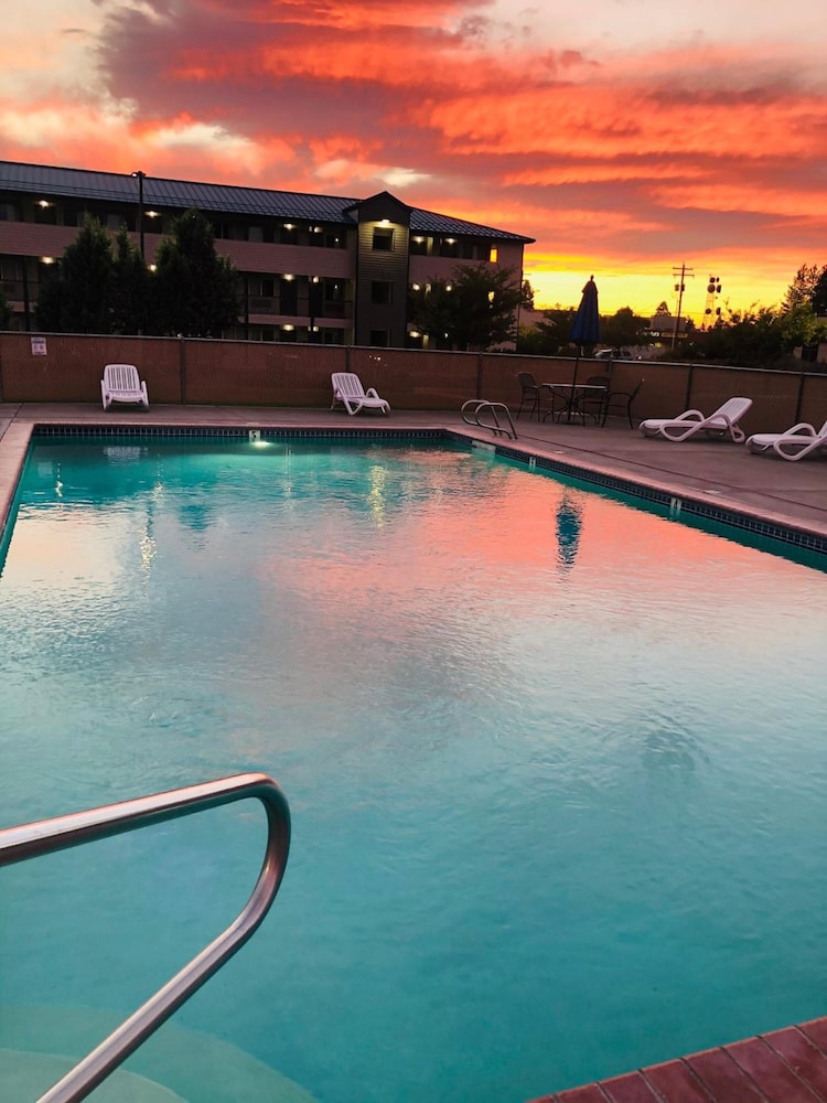 Sugarloaf Mt Motel view 5