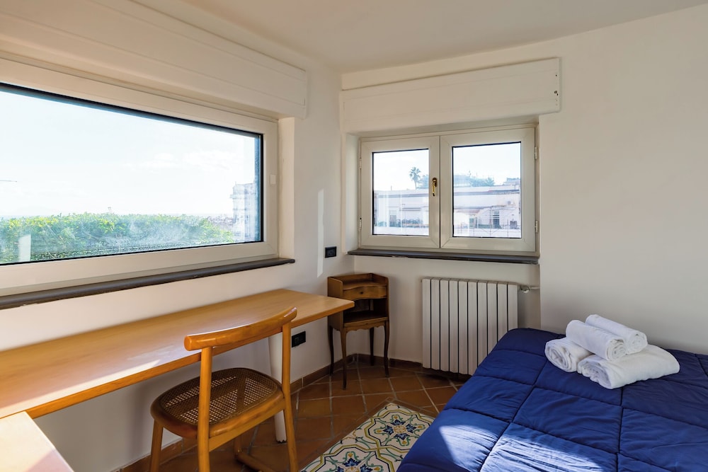 Villa Paola - Hidden Panoramic Garden and Terraces by Napoliapartments