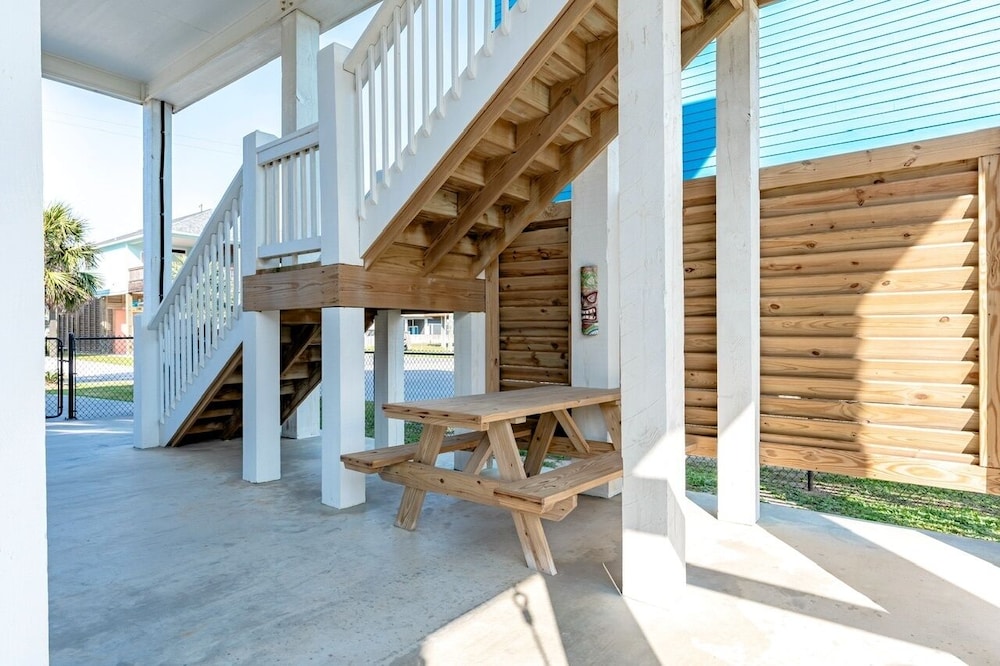 Crystal Breeze 3 Bedroom Home