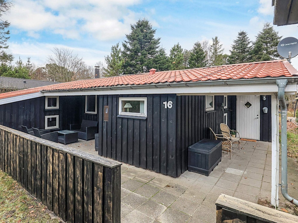 4 Star Holiday Home in Hals