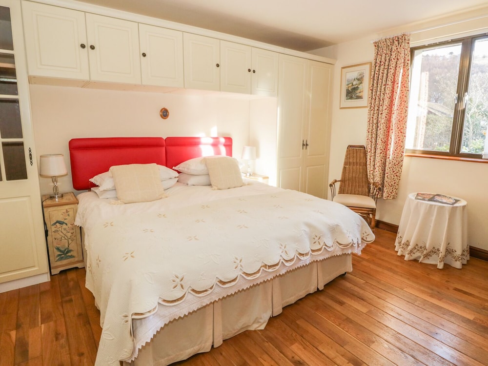 Stonegarth Cottage view 5