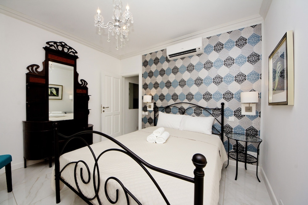 AG3 - Casa Rooms view 2