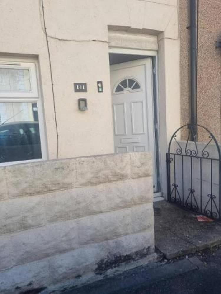 Gillingham Retreat - Spacious 4 Bedroom House