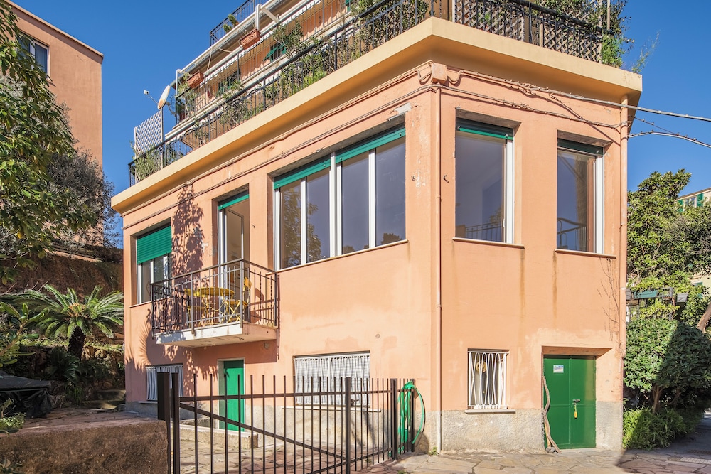 Green Home Seaside Parking Wifi Ac Genova