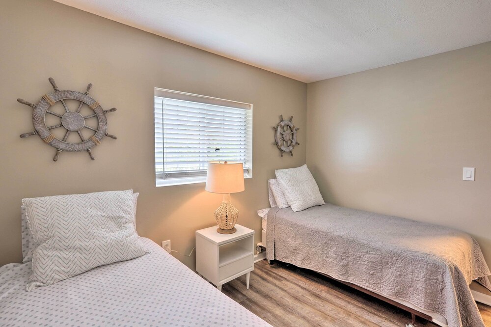 Middle Bass Condo w/ Balcony, Lake Erie Views view 3