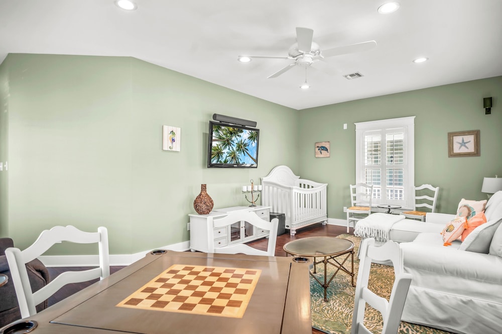 The Retreat 182 SE