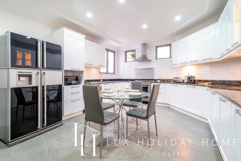 LUX The Ultimate Island Palm Villa
