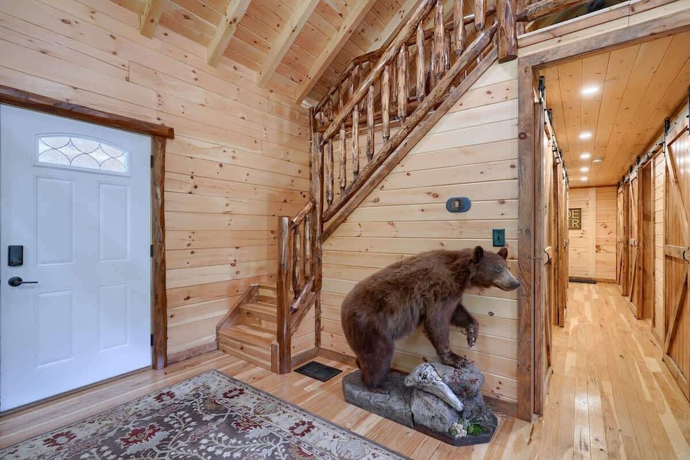 Seven Pines Cabin - Secluded in Hocking Hills