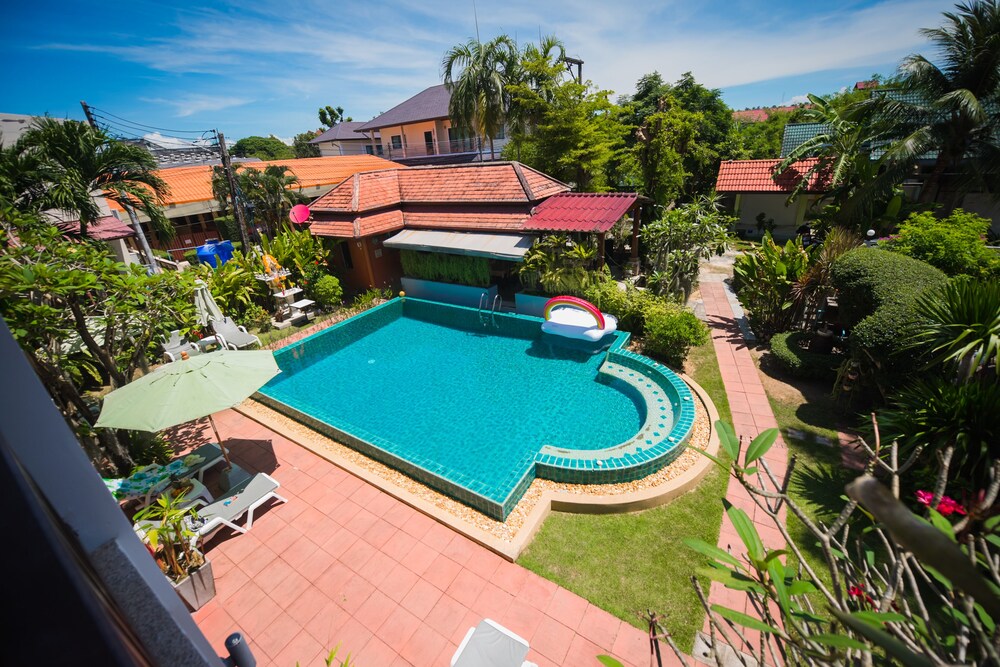 Phuket Monaburi Boutique Hotel