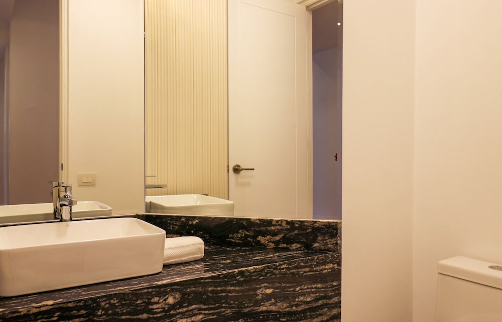 Cozy 2BR With Incredible Balcony in Miraflores