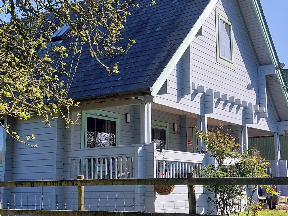 Orchard Lodge