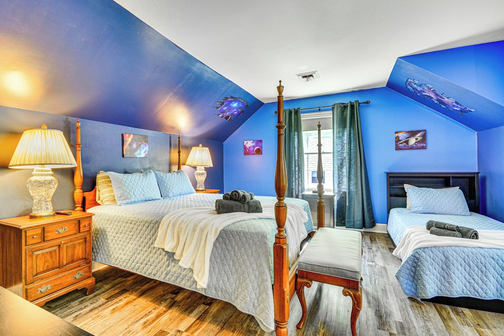 2 Mi to Main St Thomasville: Family Home w/ Games