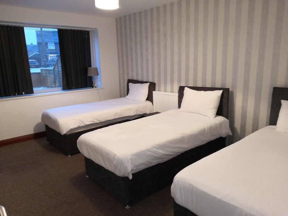 Kirks Korner Hotel