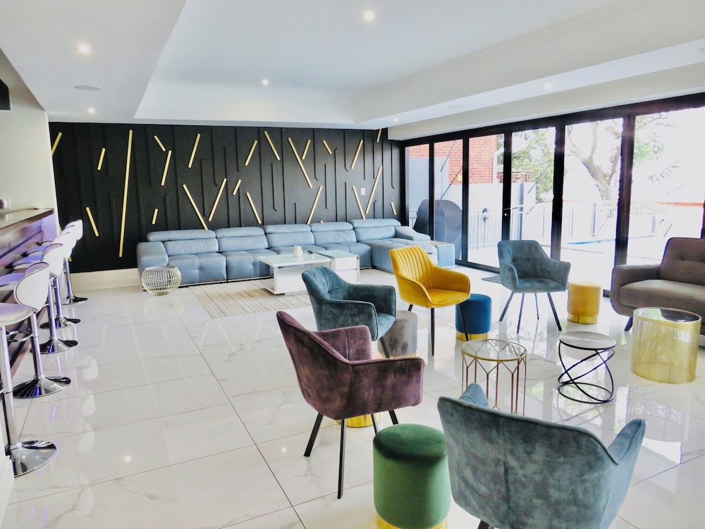 H & H Boutique and Spa