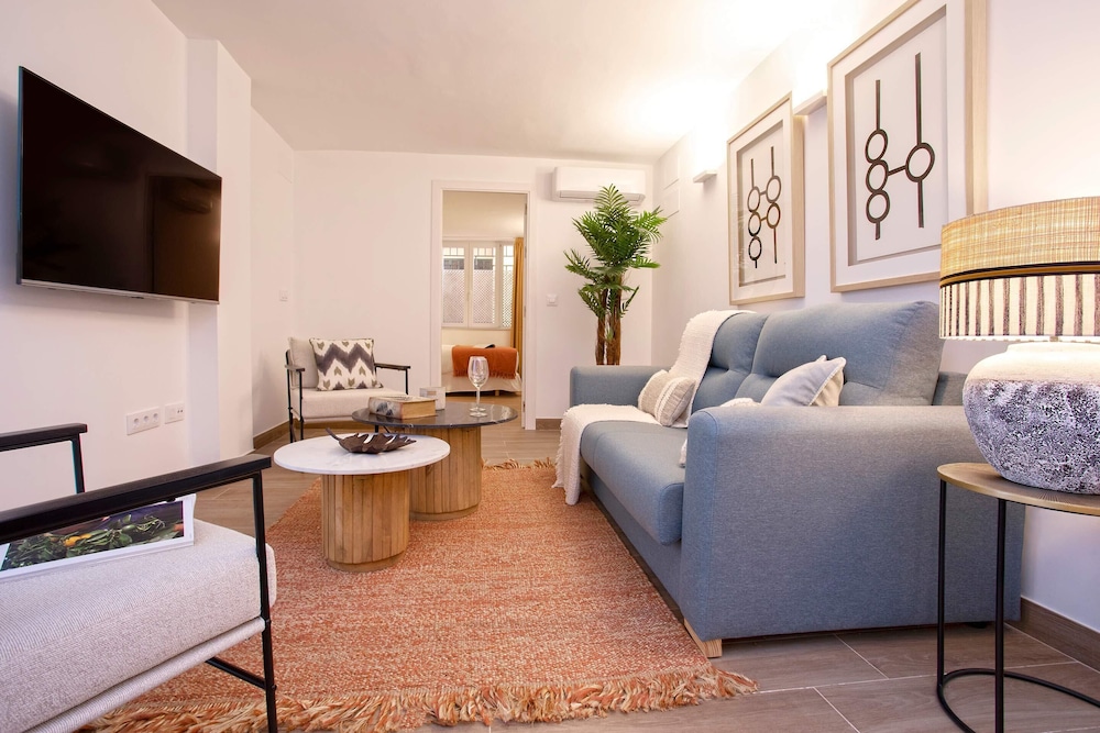 Luxury Apartment in Sevilla Center. Pajaritos III
