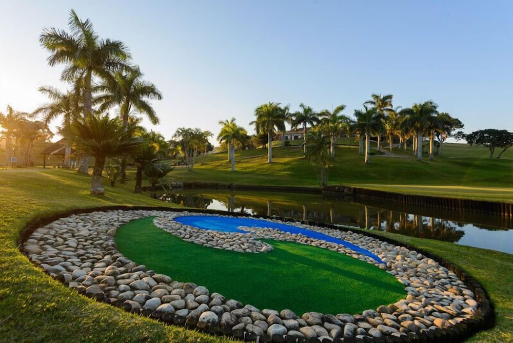 San Lameer Villa Rentals Three Bedroom Luxury 13908