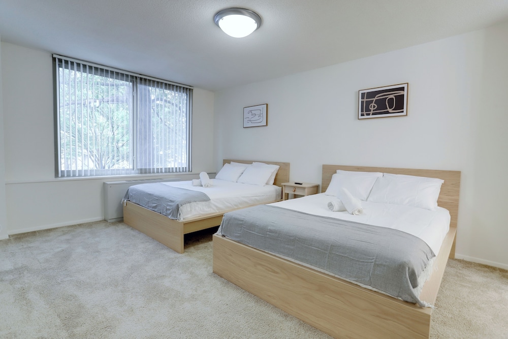 Apt Near Airport in Crystal City