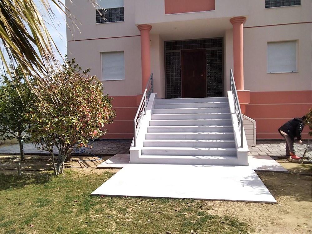 Photo 43