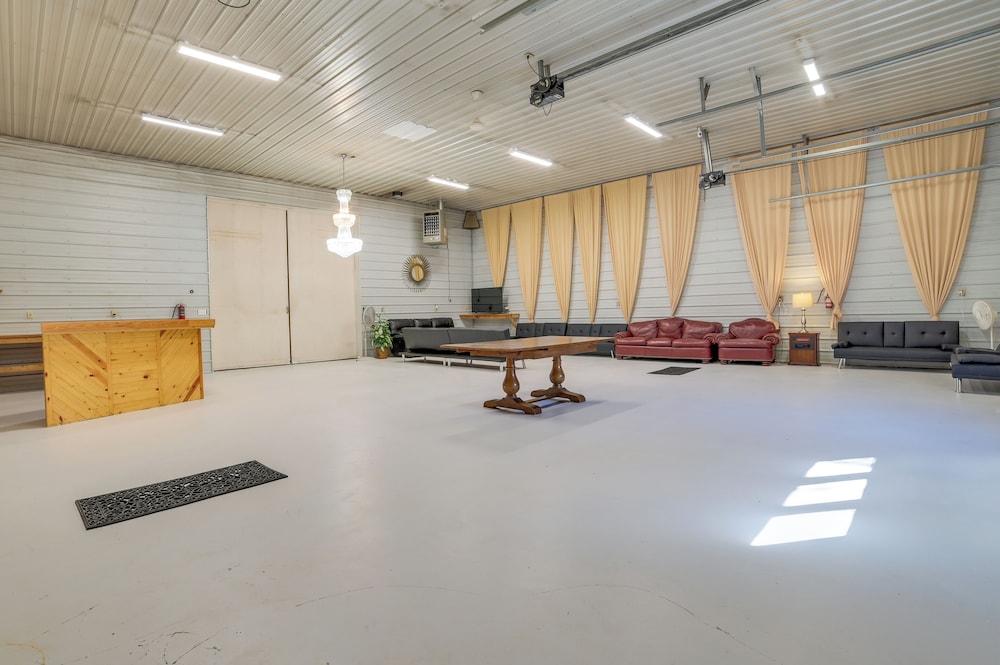 meeting & event spaces