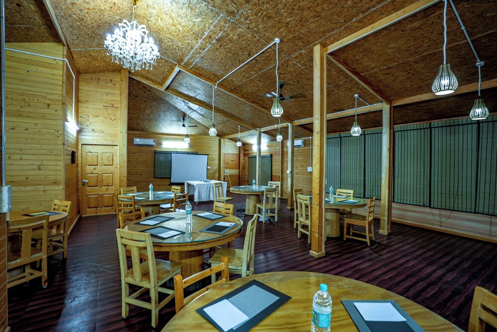 meeting & event spaces