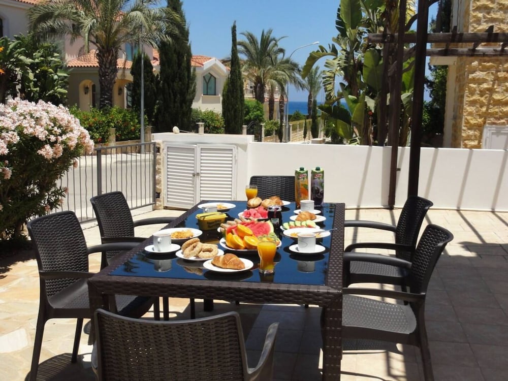 Artemis Villa in Protaras 100m From the Sea