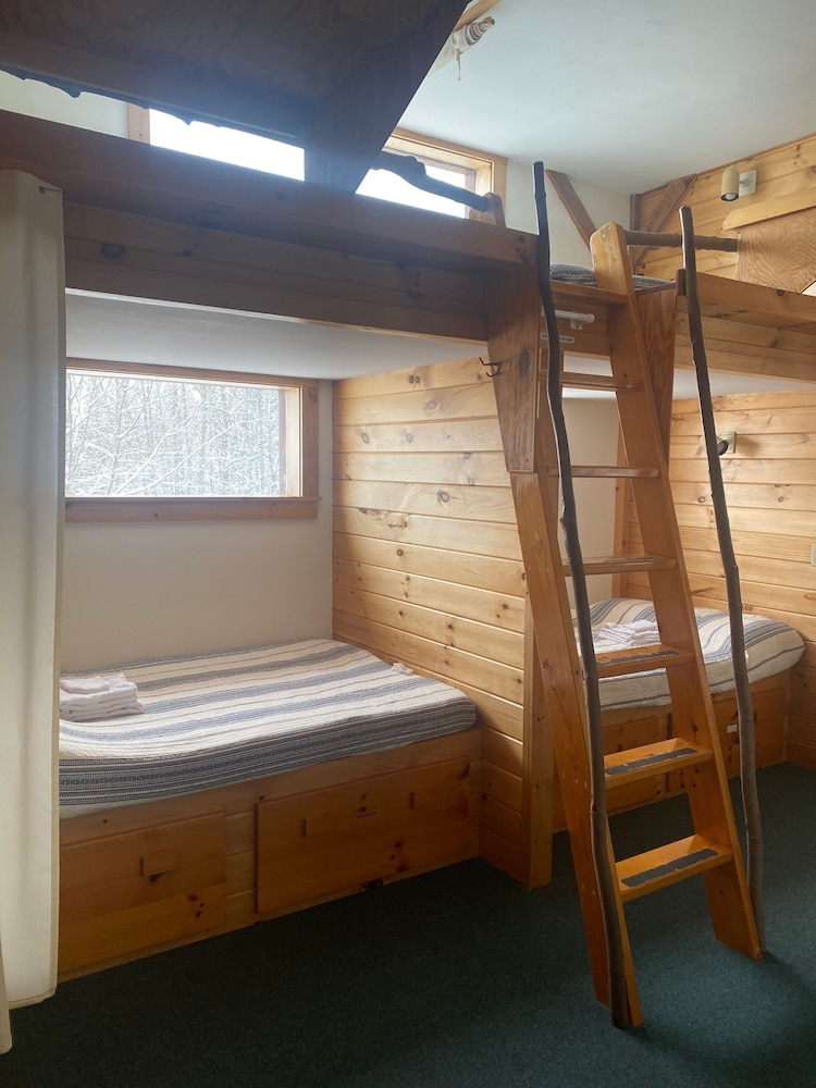 Relaxing Nature Retreat Perfect for Large Groups
