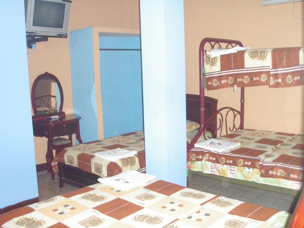 Hotel Eloy Alfaro - Hostel